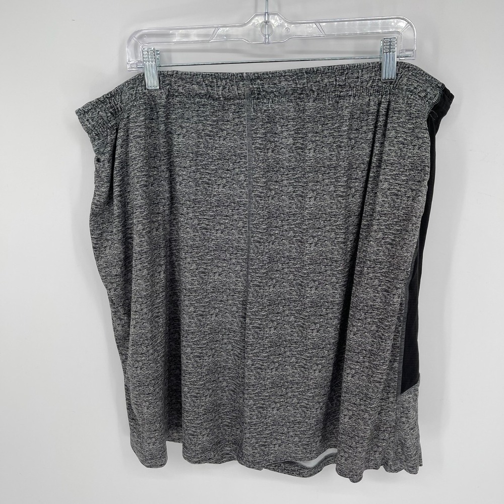 Russell Men's Gray Elastic Waist Athletic Workout Gym Shorts Size 2XL 44-46